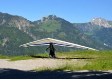 La Guida - A Bric Lombatera verrà inaugurata la nuova “pista” di decollo per volare ai piedi del Monviso