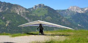 A Bric Lombatera verrà inaugurata la nuova “pista” di decollo per volare ai piedi del Monviso La Guida - A Bric Lombatera verrà inaugurata la nuova “pista” di decollo per volare ai piedi del Monviso