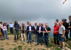 La Guida - Inaugurata sulle alture di Paesana la “pista” di decollo per deltaplani e parapendio