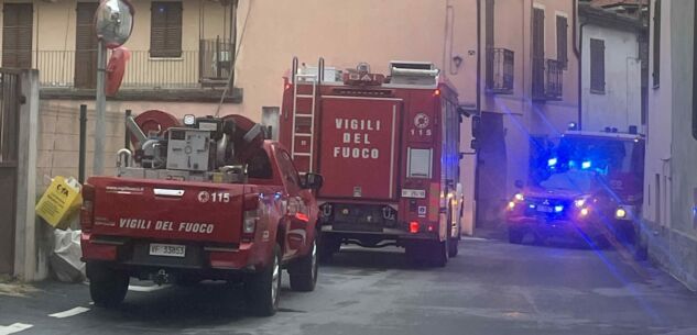 La Guida - Paesana, a fuoco un canna fumaria