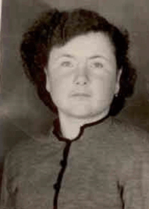 Fototessera-di-Rina-a-Brignoles-il-28-aprile-1953