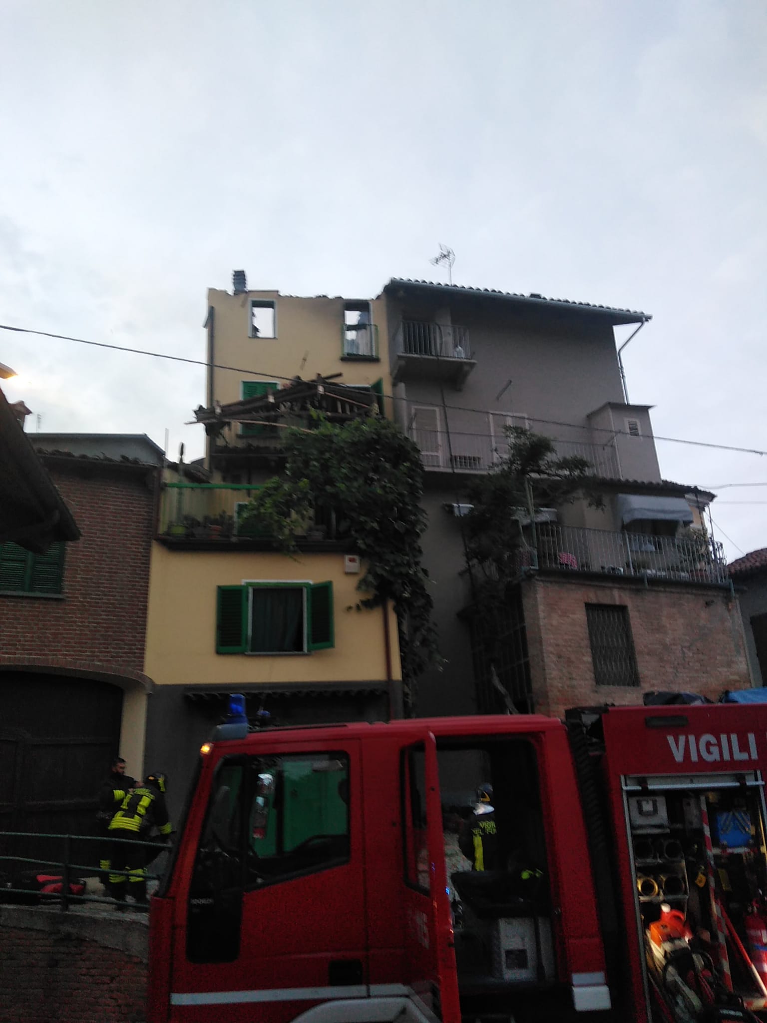 incendio Govone