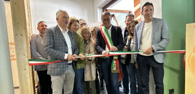 Inaugurati il Centro Visita dei Parchi delle Alpi Marittime e l’Ufficio turistico del Comune di Vernante La Guida - Inaugurati il Centro Visita dei Parchi delle Alpi Marittime e l’Ufficio turistico del Comune di Vernante