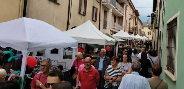 La Guida - A Peveragno va in scena la fiera della fragola