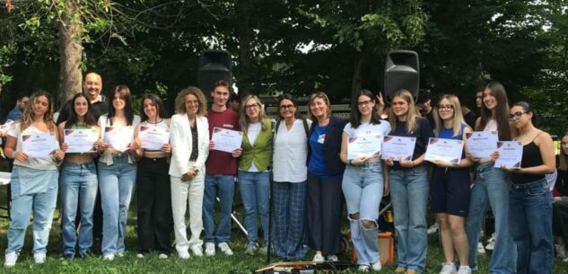La Guida - 10 allieve dell’Istituto Cravetta Marconi di Savigliano ricevono l’attestato di partecipazione all’Erasmus+