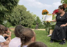 La Guida - Merenda ai Giardini Fresia con le favole in inglese