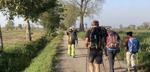In Valle Po si ripercorre il cammino dei pellegrini del 1219 con “Sulle Orme di Agnese” La Guida - In Valle Po si ripercorre il cammino dei pellegrini del 1219 con “Sulle Orme di Agnese”