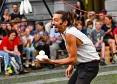 La Guida - Circo e musica per Officina Santachiara