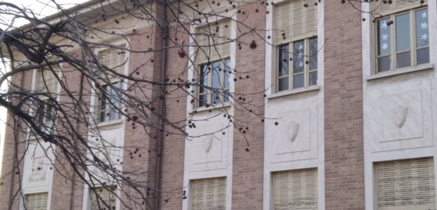 Revello, 2.300.000 euro per adeguare sismicamente l’edificio che ospita Medie e palestra La Guida - Revello, 2.300.000 euro per adeguare sismicamente l’edificio che ospita Medie e palestra