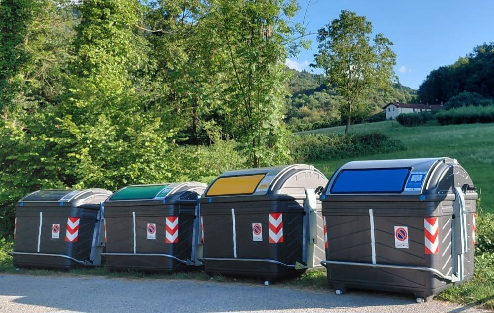 Nuovi cassonetti della differenziata a Frabosa Sottana