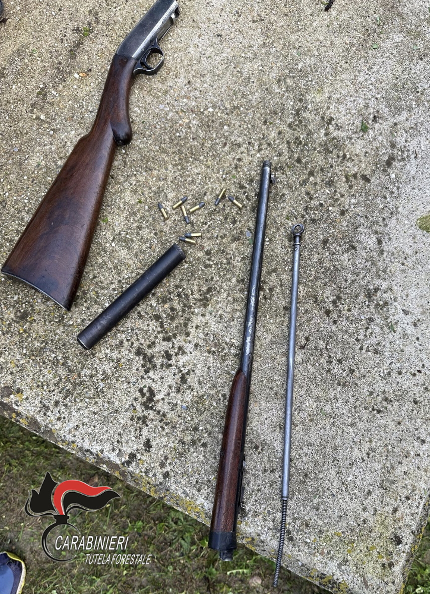 Fucile cal. 22 con munizioni e silenziatore