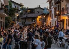La Guida - Maske in una notte di mezza estate a Baracco