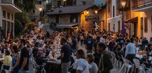 La Guida - Maske in una notte di mezza estate a Baracco