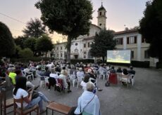 La Guida - Caraglio, in tanti alla proiezione del film all’aperto a Madonna del Castello
