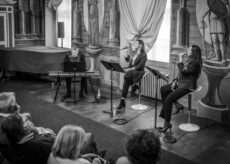 La Guida - Sul palco di Paraloup il concerto dei Crossing Sound Trio