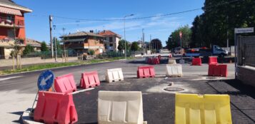 Area pedonale, segnaletica e corsie ciclabili davanti alle scuole medie a Borgo San Giuseppe La Guida - Area pedonale, segnaletica e corsie ciclabili davanti alle scuole medie a Borgo San Giuseppe