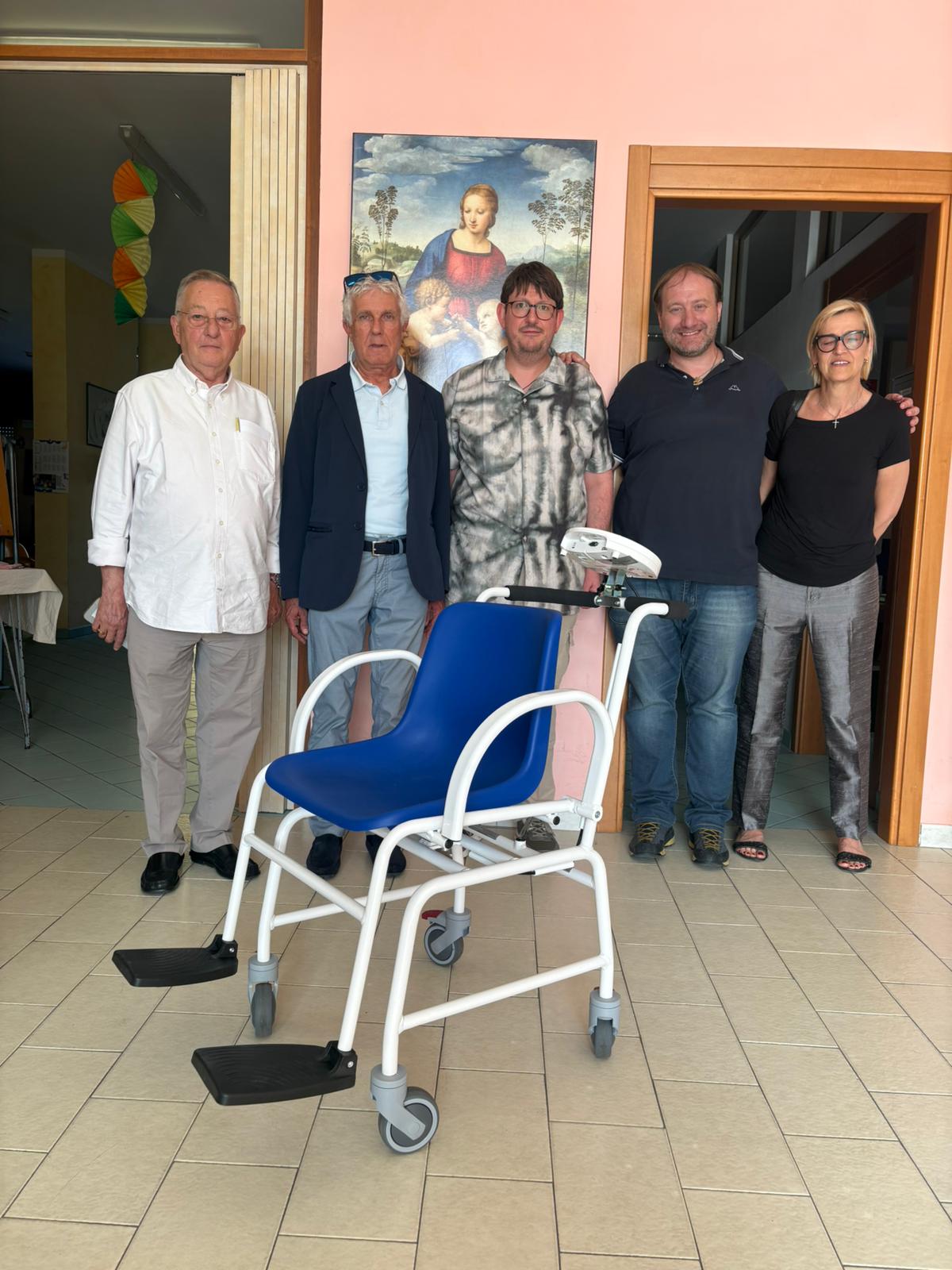 donazione associazione Fai entrare il sole nelle case di riposo