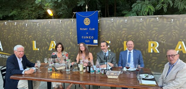 La Guida - Al Country Club una serata con Enrica Roddolo