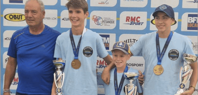 Petanque, giovani cuneesi vincono una tappa del Masters Jeunes de petanque di Francia La Guida - Petanque, giovani cuneesi vincono una tappa del Masters Jeunes de petanque di Francia