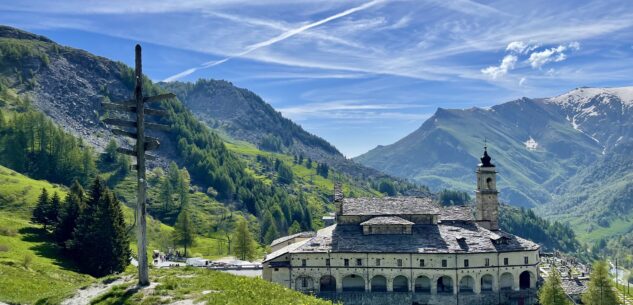 La Guida - Castelmagno, a piedi sul sentiero di San Magno