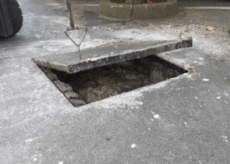 La Guida - Macchie bianche in un corso d’acqua di Monestorelo di Savigliano, è colpa di un’azienda del luogo