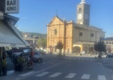 La Guida - Fritto di pesce in piazza a Paesana
