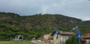 La Guida - L’elicottero regionale ed il temporale spengono nuovamente l’incendio di Revello