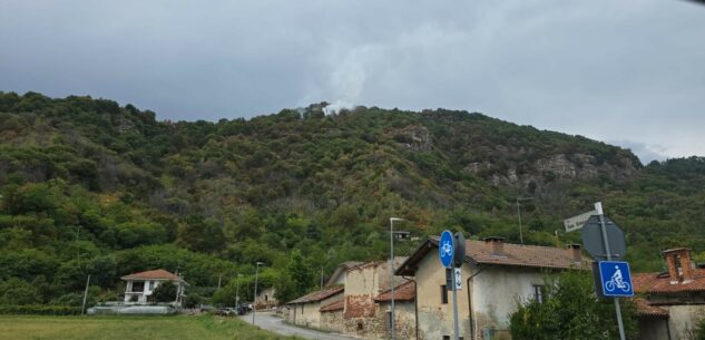 La Guida - Boschi di Morra San Martino di nuovo in fiamme (video)