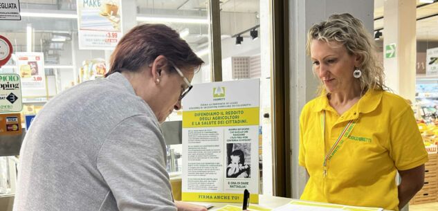 Trasparenza e origine degli alimenti, raccolta firme di Coldiretti La Guida - Trasparenza e origine degli alimenti, raccolta firme di Coldiretti