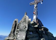 La Guida - Cent’anni fa, una croce incoronò la vetta del Monviso