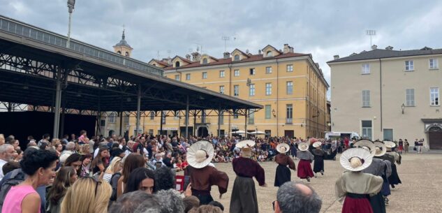 La Guida - Il taglio del nastro dà il via a Mirabilia “The Festival” – (Fotogallery)