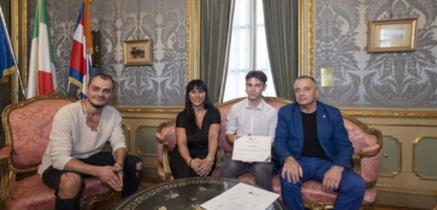 La Guida - Difese un uomo da un’aggressione ad Alba, giovane di Canale premiato in Regione