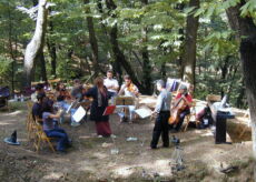 La Guida - Bernezzo, concerto di musica classica nel bosco