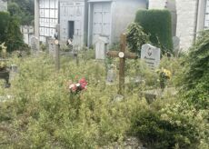 La Guida - Paesana, il degrado di un’ampia parte del cimitero di Santa Margherita
