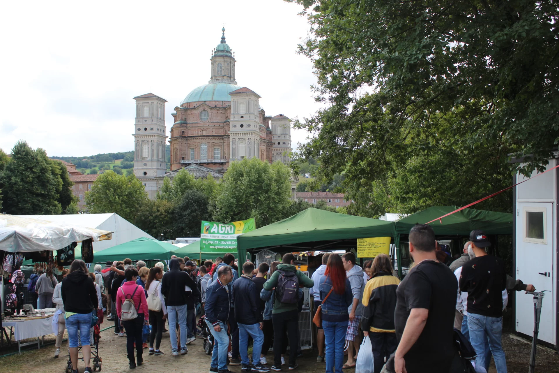 Fiera presso il Santuario di Vicoforte