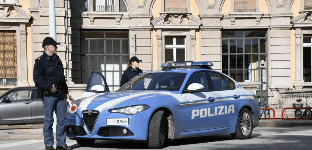 La Guida - In banca per un bonifico urgente, ma era una truffa: sventata