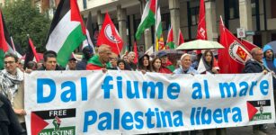 Corteo a Cuneo, sostegno alla popolazione di Gaza (fotogallery) La Guida - Corteo a Cuneo, sostegno alla popolazione di Gaza (fotogallery)