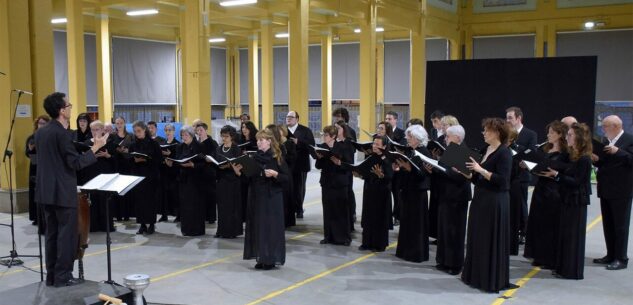 La Guida - In Sala San Giovanni canti popolari dal mondo