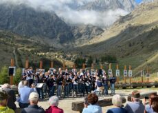 La Guida - Nel giorno della festa del Rifugio Pian della Regina, il “congedo” dei Genre “dalla gestione degli impianti”