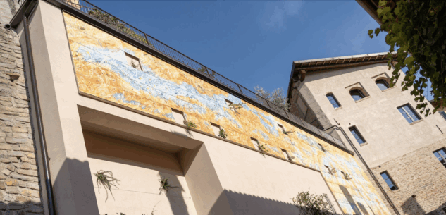 La Guida - Bando Distruzione: inaugurata a Monforte d’Alba l’opera di Alex Cecchetti