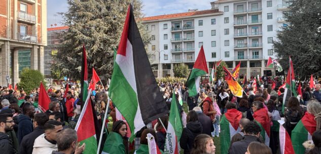 La Guida - Rispettare il diritto internazionale, ma solo fino a un certo punto?