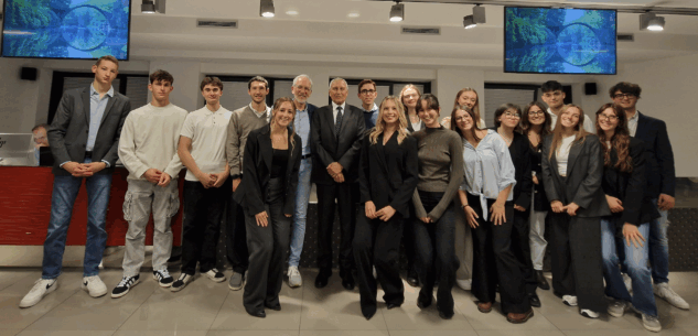 La Guida - Consegnate le borse di studio della Banca di Caraglio