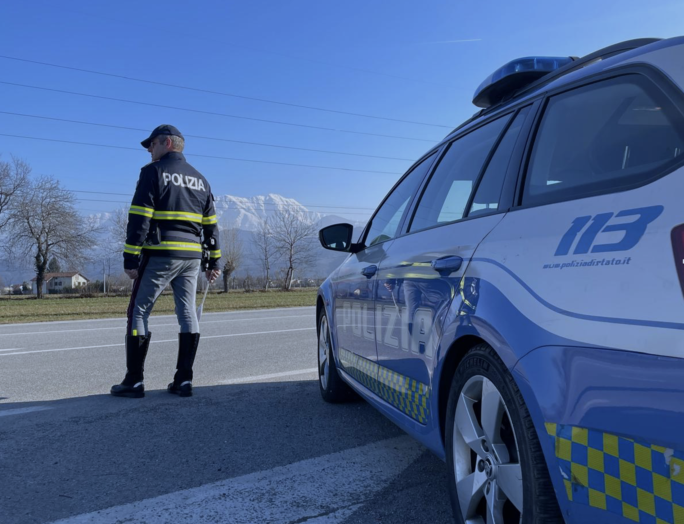 Sequestrati cibi destinati a una casa di riposo ma conservati male