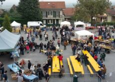 La Guida - “Castagnata e mercatino” nella domenica di Envie