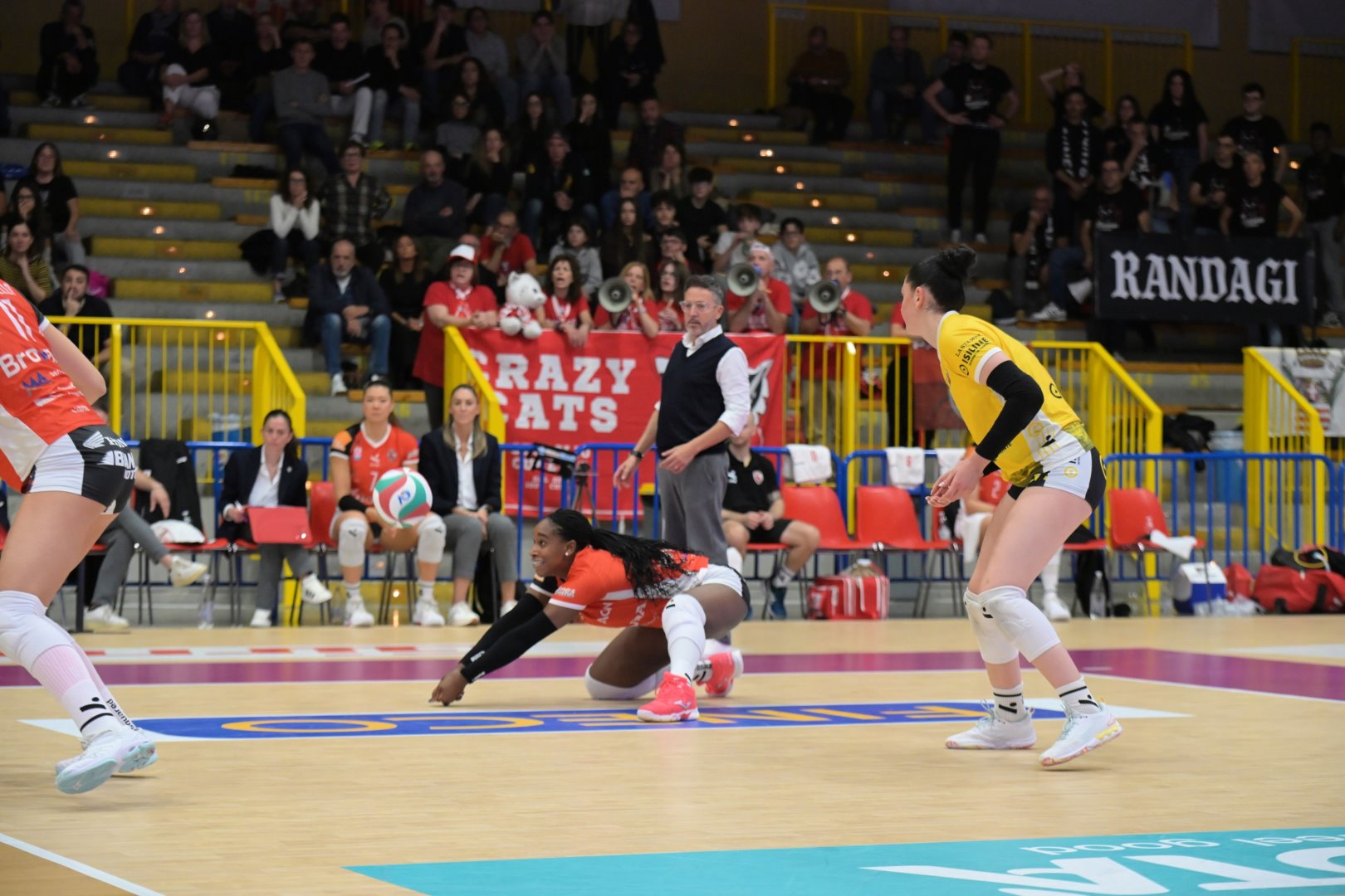 Volley, débâcle della Honda Cuneo contro l’ultima della classe (3-0)