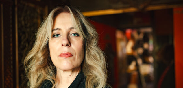 La Guida - Cantare la marginalità, sociale, geografica o interiore, il percorso artistico di Ginevra Di Marco a Saluzzo