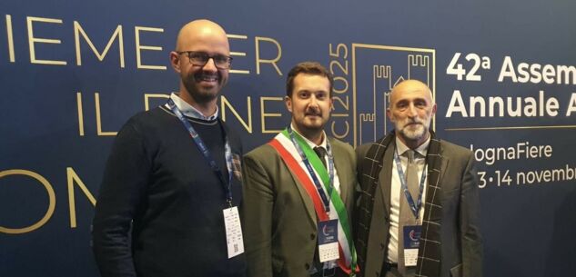 La Guida - La Giunta di Rifreddo alla 42ª assemblea annuale dell’Anci di Bologna 