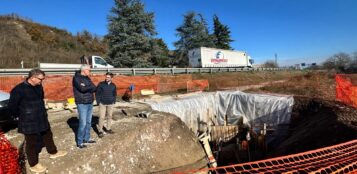 La Guida - Alba, proseguono i lavori di spostamento di fognature e sottoservizi per la realizzazione della rotatoria di Scaparoni