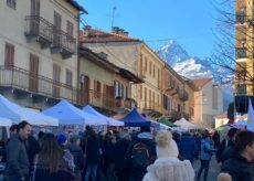 La Guida - A Paesana la 3ª edizione del Mercatino di Natale