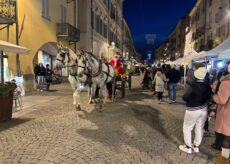 La Guida - Al via Illuminatale a Cuneo tra luci, mercatini e acrobazie